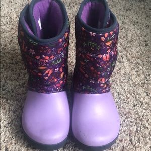 Girls crocs winter boots C8